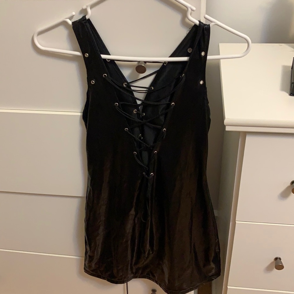 Bodycon black dress